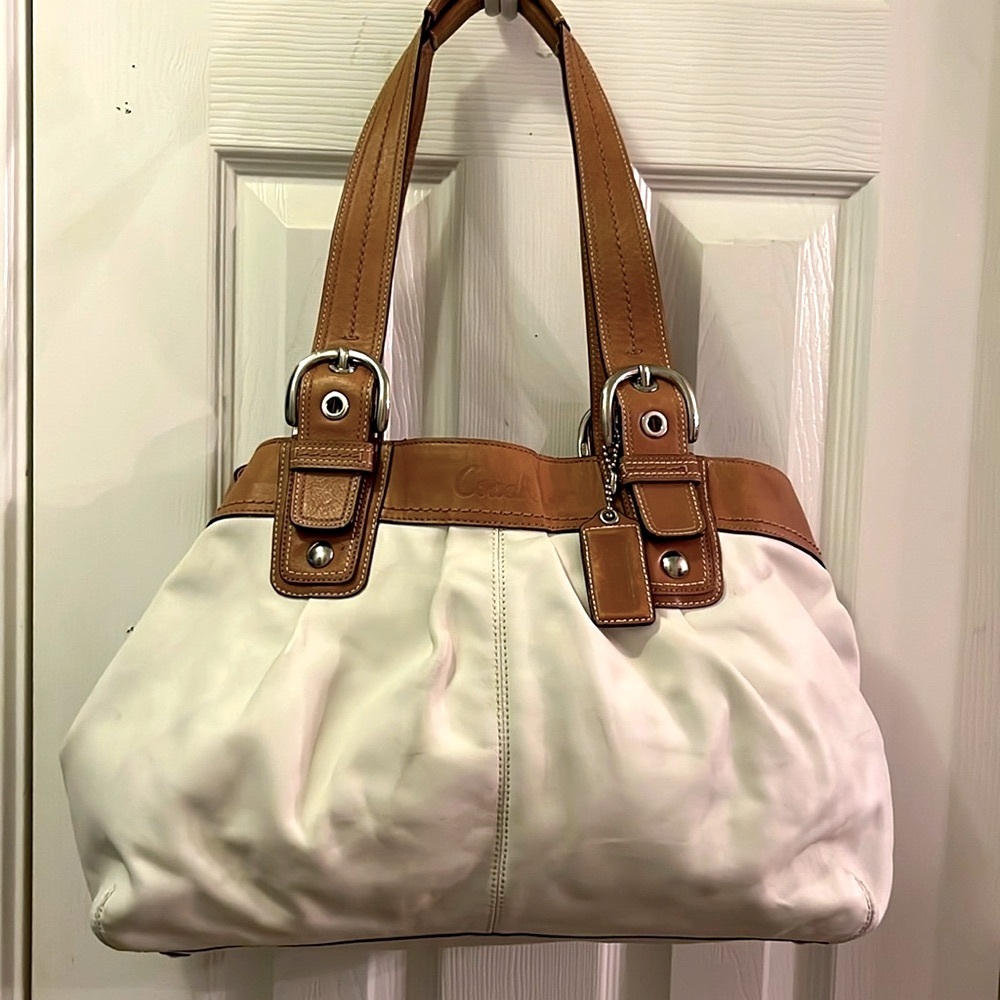 NWOTCoach~All Leather/Large Shoulder Bag/ Satchel/Shopper/ 100% Cowhide Leather